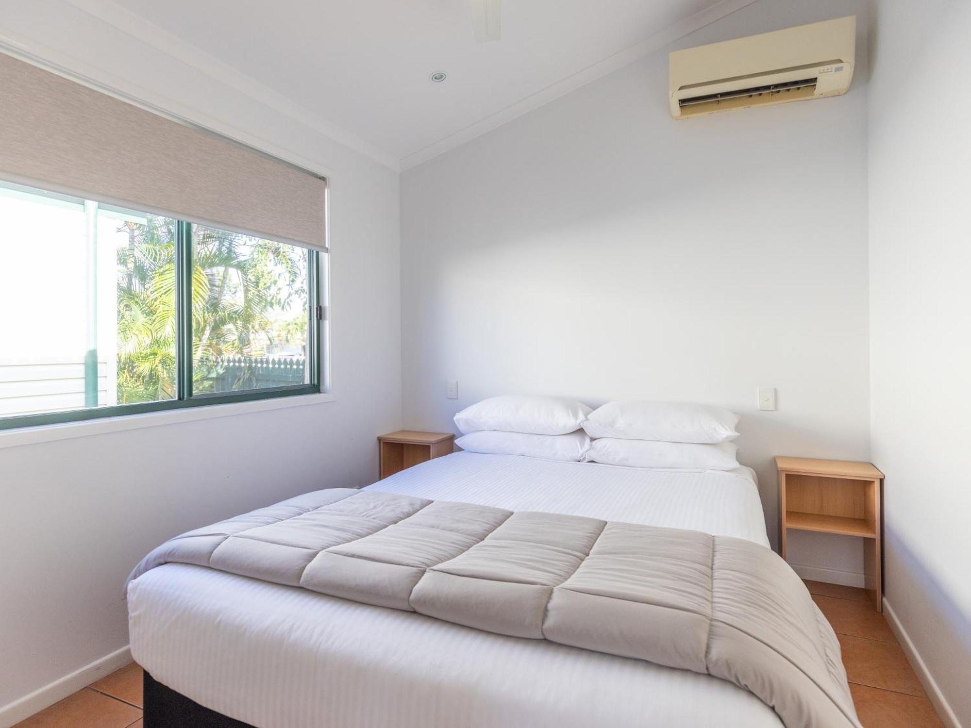 Nrma Bowen Beachfront Holiday Park Номер фото