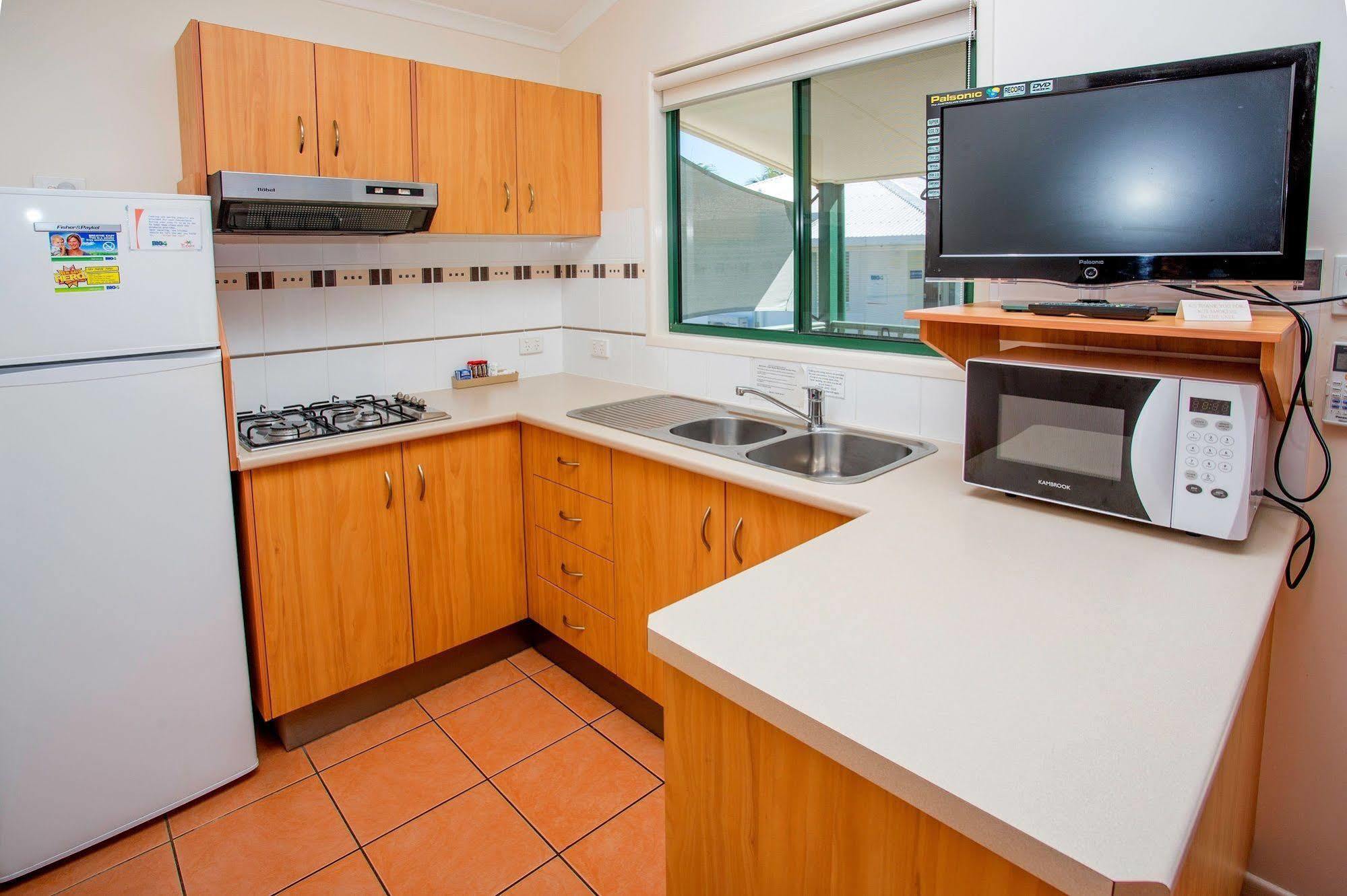 Nrma Bowen Beachfront Holiday Park Экстерьер фото